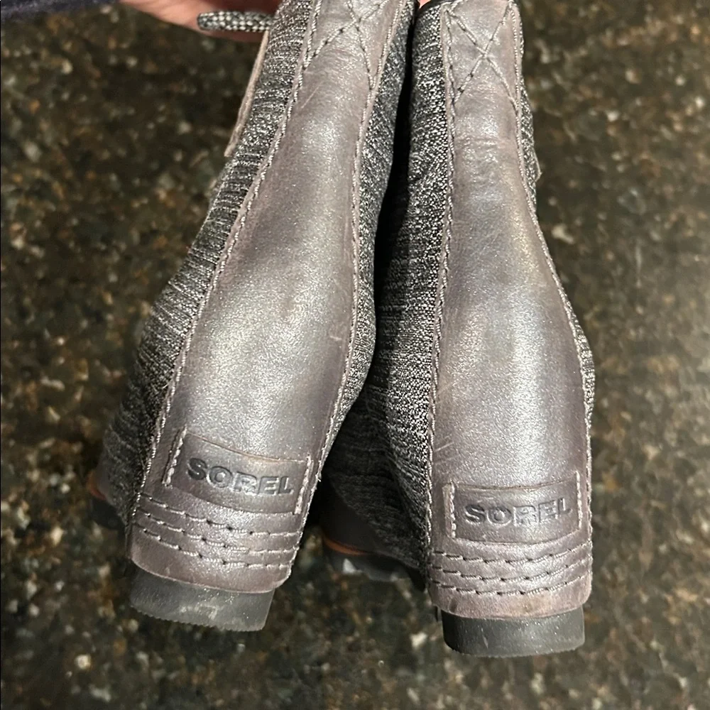 Sorel Lace Up Hidden Wedge Ankle Boots Lexie Womenโs Sz 7.5 LIKE NEW LL5316-052 - Picture 6 of 9
